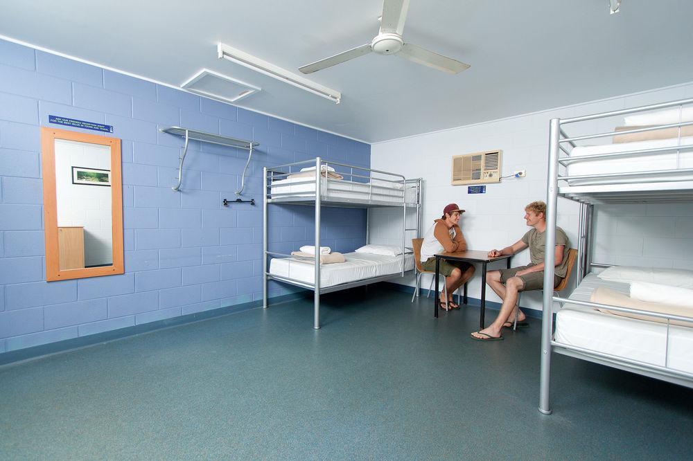 Yha Hostel *